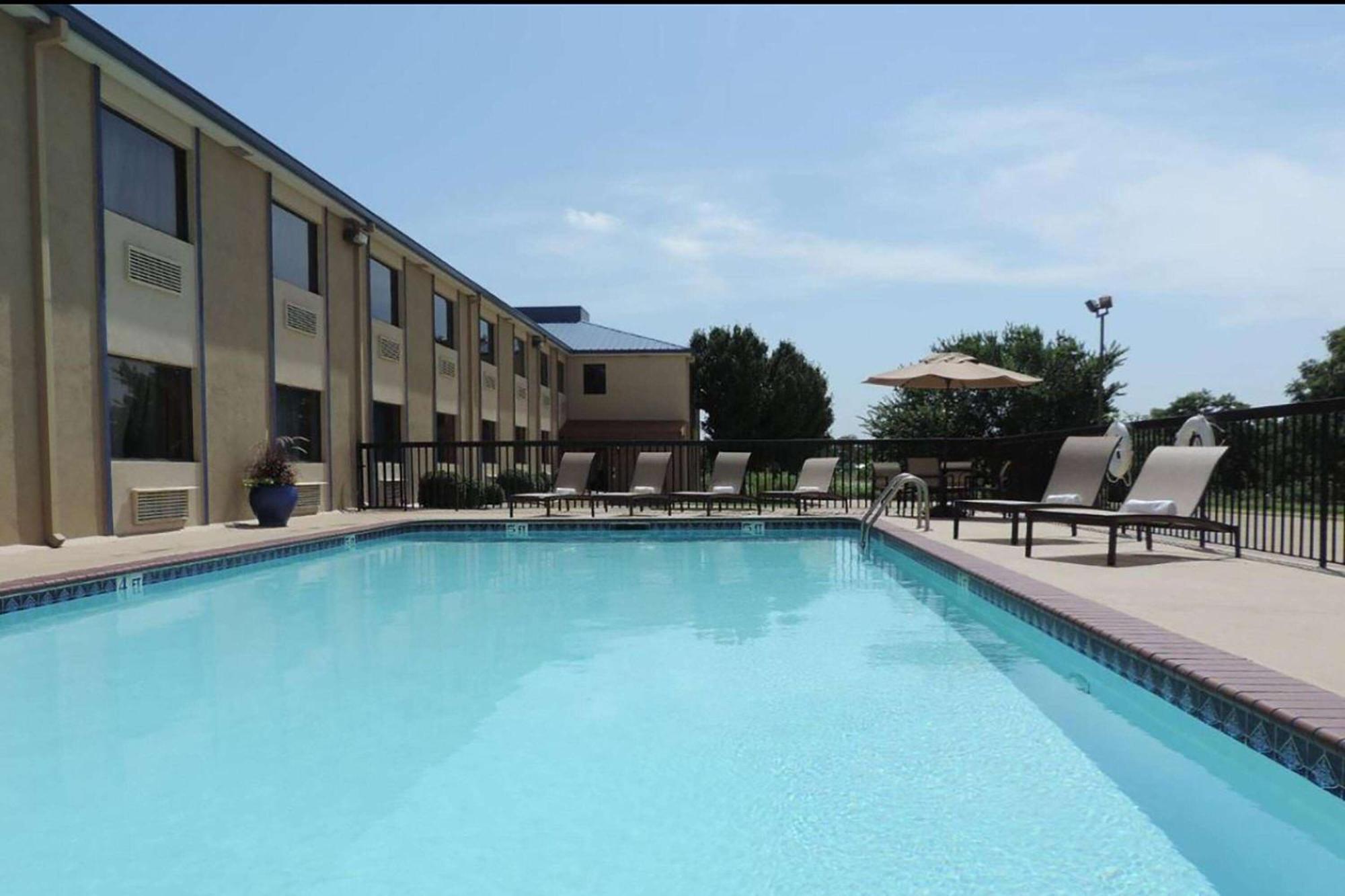 Baymont By Wyndham Ardmore I-35 Exterior foto