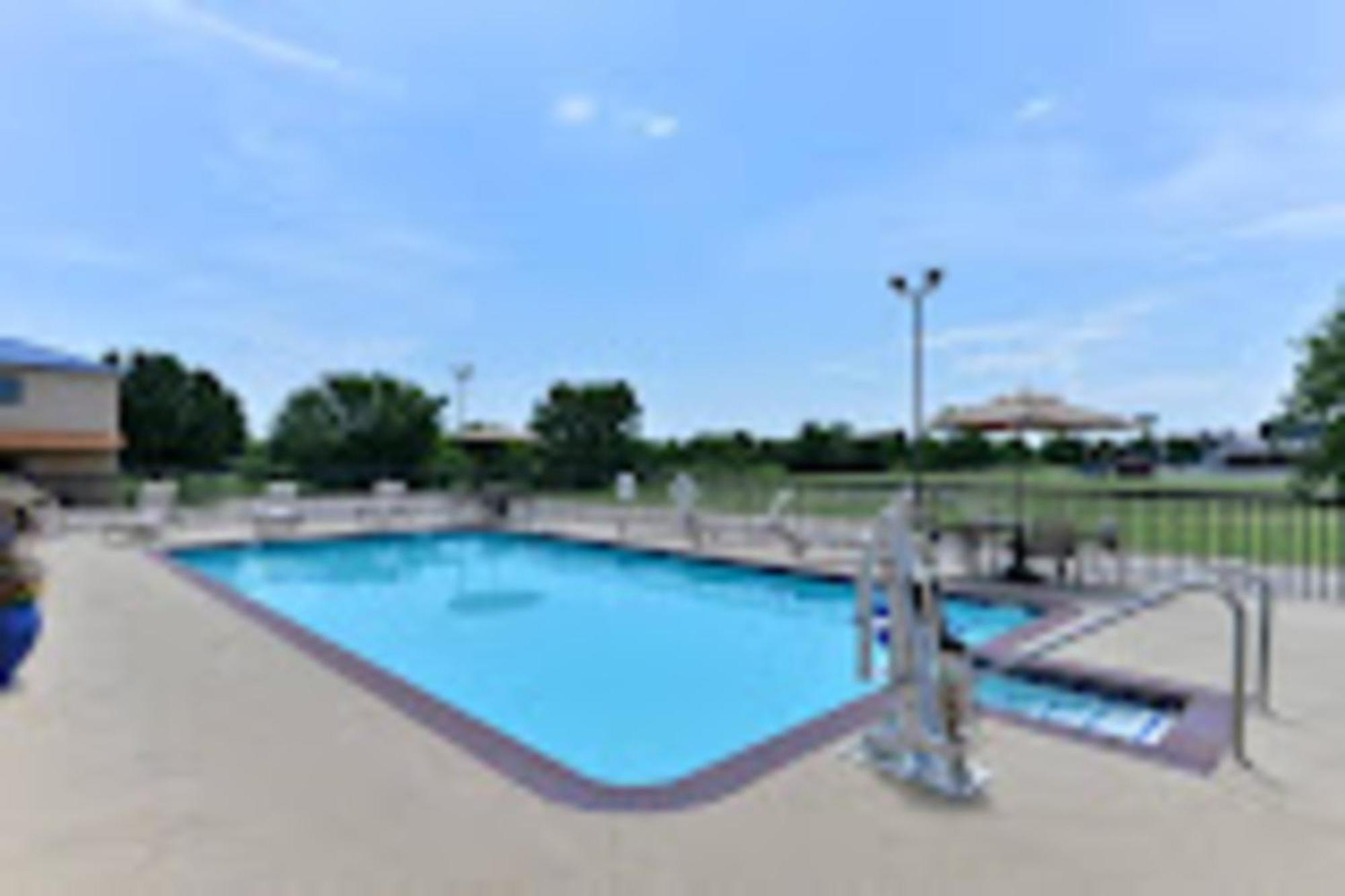 Baymont By Wyndham Ardmore I-35 Exterior foto